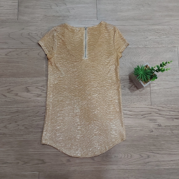 Dynamite Gold Shimmery Tunic Top size XS - Picture 7 of 8